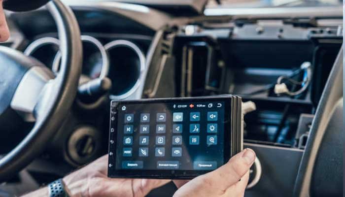 Apple CarPlay & Android Auto Consultation & Compatibility Check